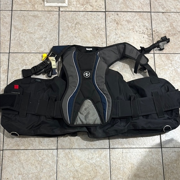 Men's Blue and Black Bag - Picture 2 of 4